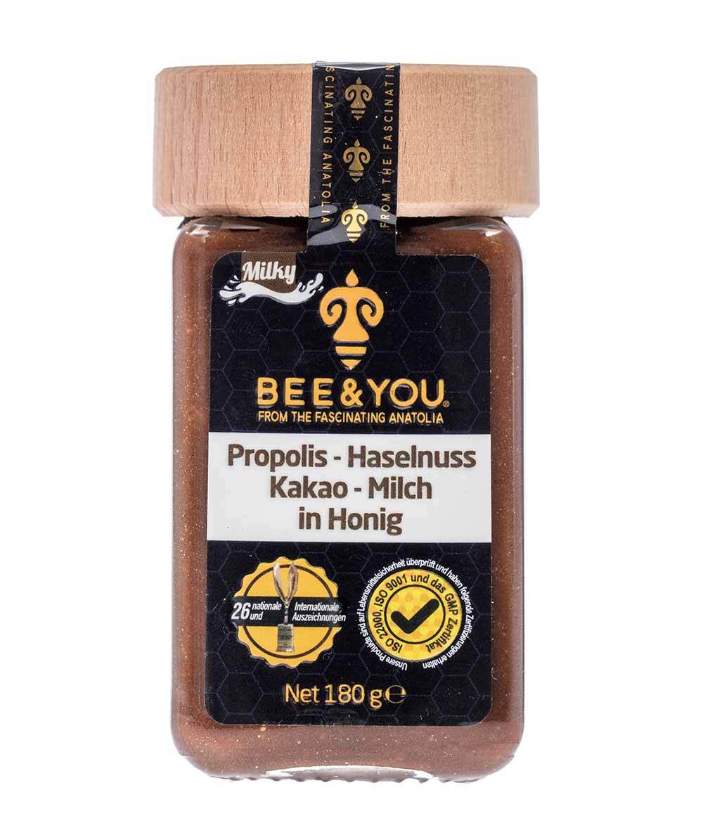 Propolis Haselnuss Kakao - Milch in Honig Mischung - Bee and You Deutschland