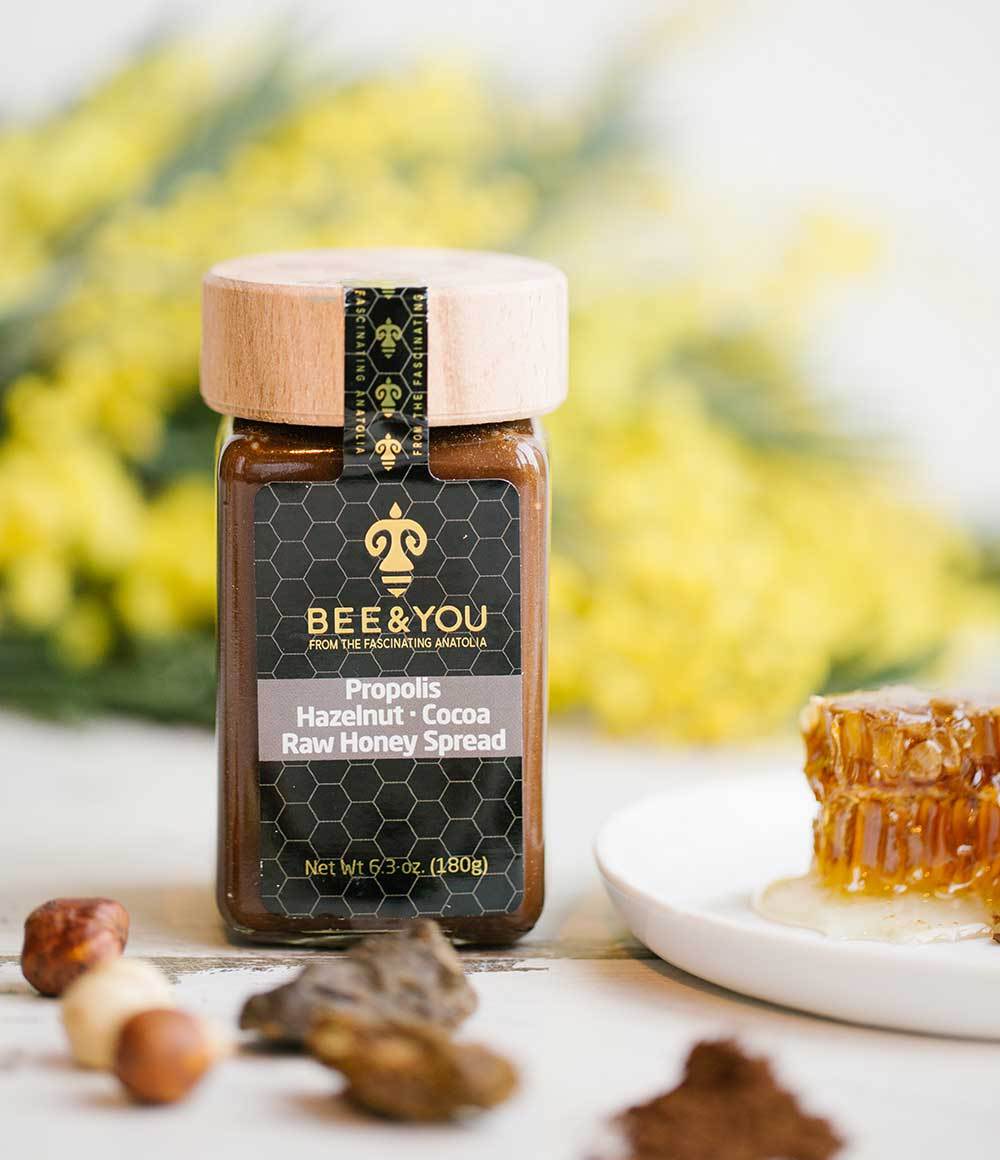 Propolis Haselnuss - Kakao in Honig Mischung - Bee and You Deutschland